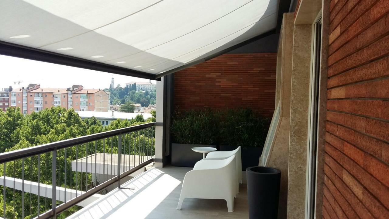 Julia Luxury Suite อูดิเน ภายนอก รูปภาพ